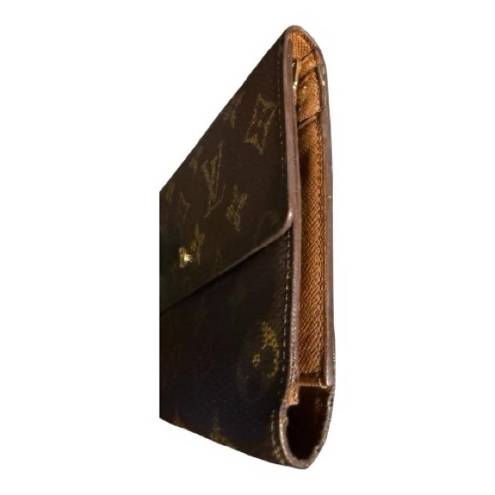 Louis Vuitton Monogram Wallet - Picture 6 of 9